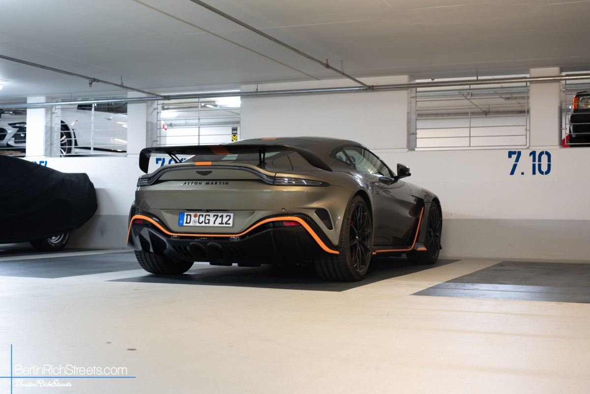 Aston Martin V12 Vantage (2023) spotted in Düsseldorf — BerlinRichStreets